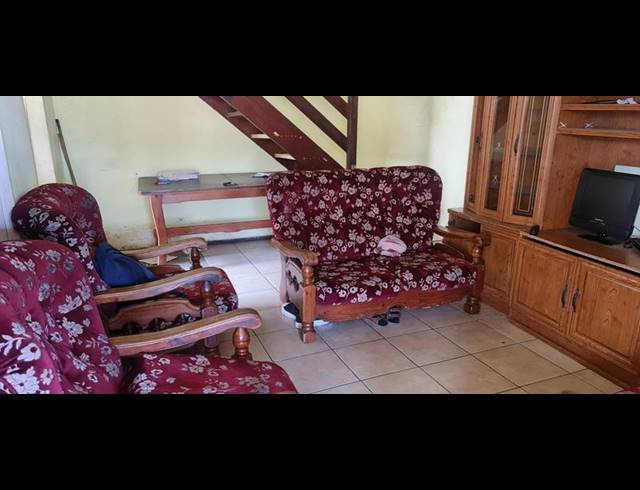 3 BEDROOM HOUSE FOR SALE IN UMLAZI C